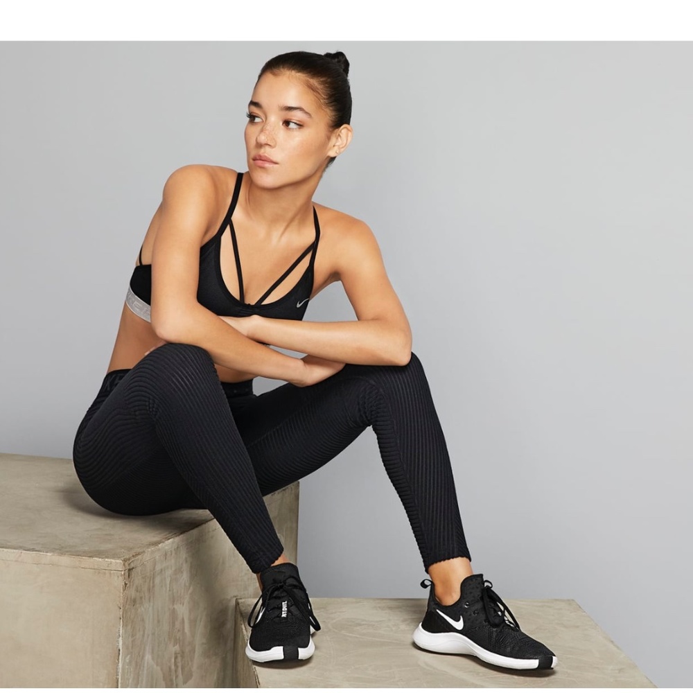 Used 1x Nike Pro HyperWarmVelour Tights Black M